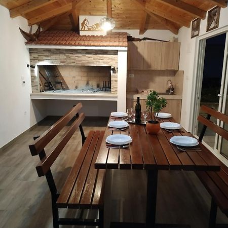 Perivoj Kaštela Exterior foto