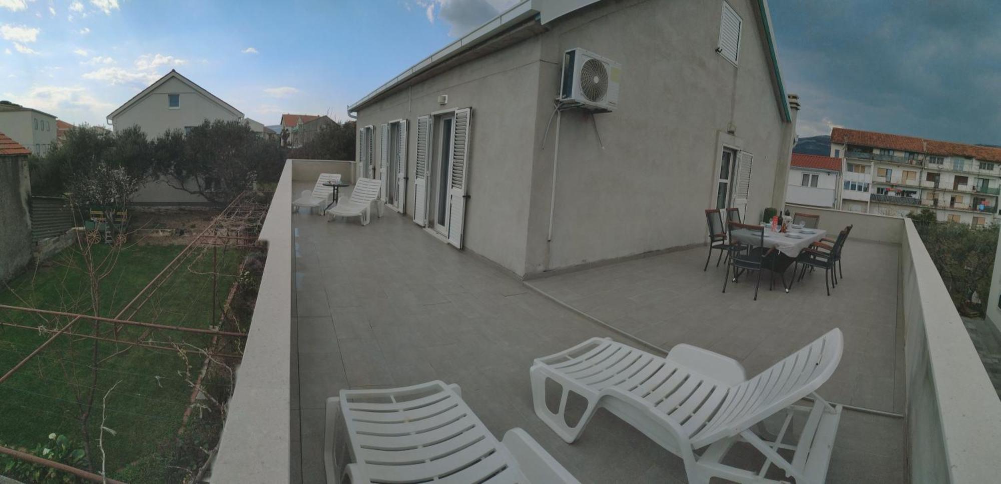 Perivoj Kaštela Exterior foto