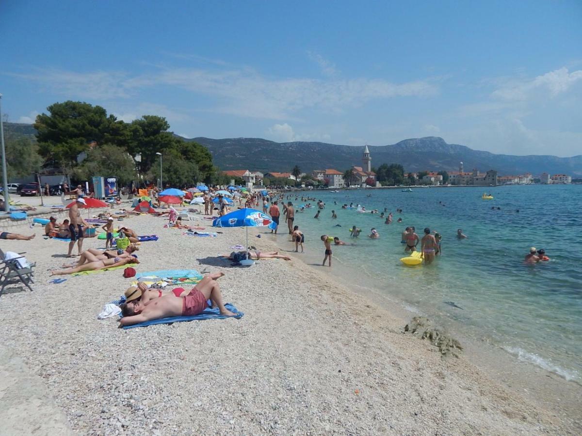 Perivoj Kaštela Exterior foto